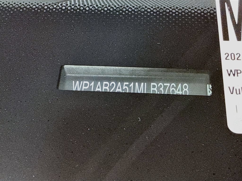 Certified 2021 Porsche Macan S AWD/4WD image 32