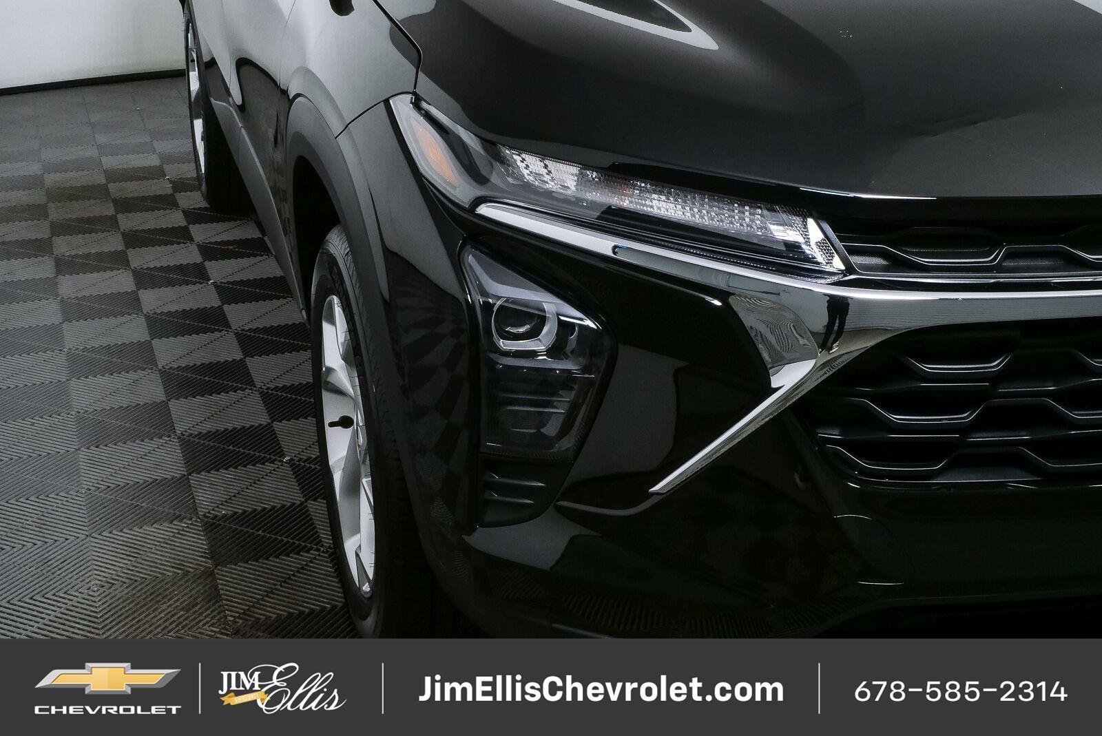 New 2026 Chevrolet Trax LS w/ LS Convenience Package FWD image 34