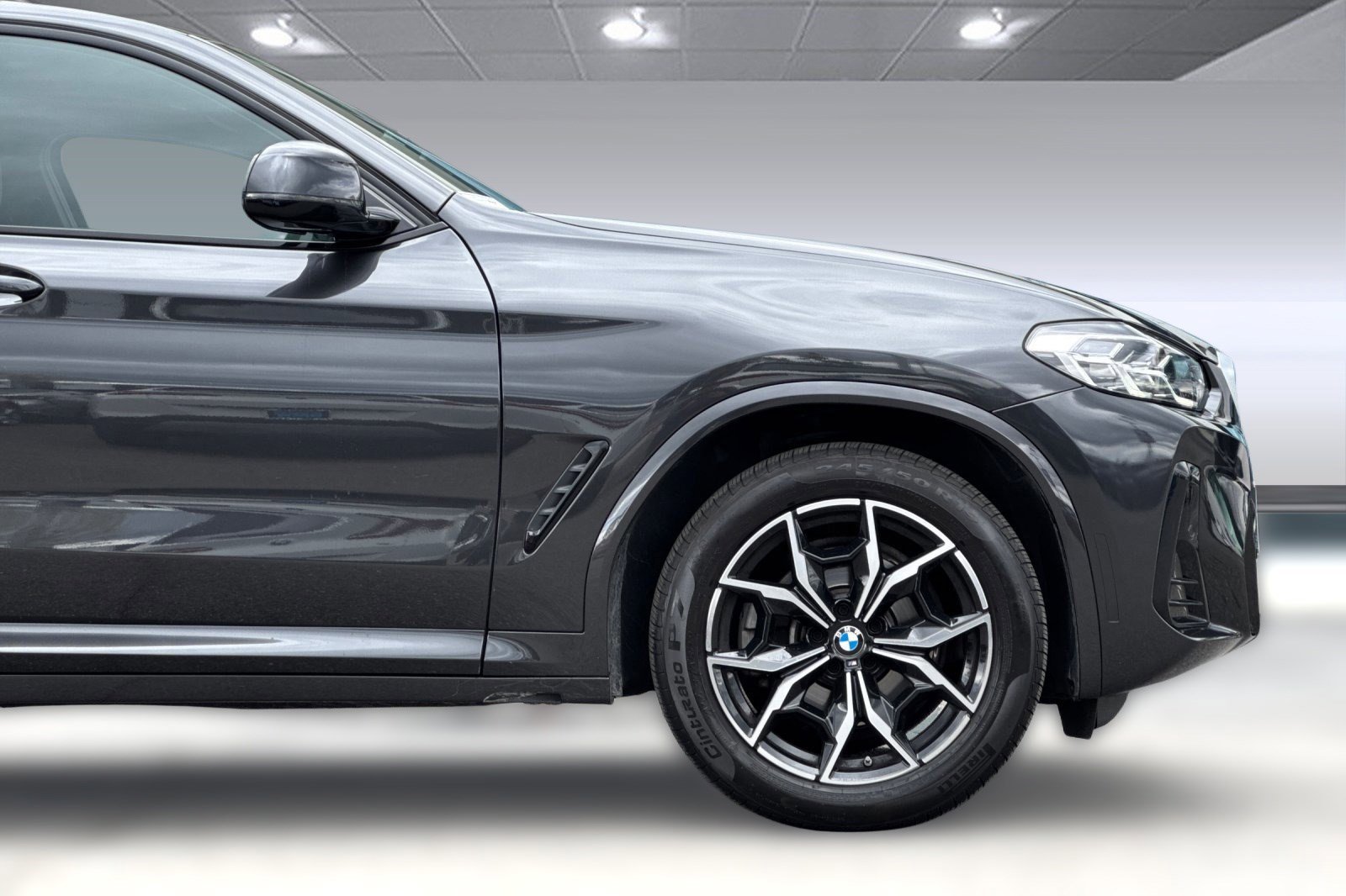 Used 2025 BMW X4 xDrive30i image 34