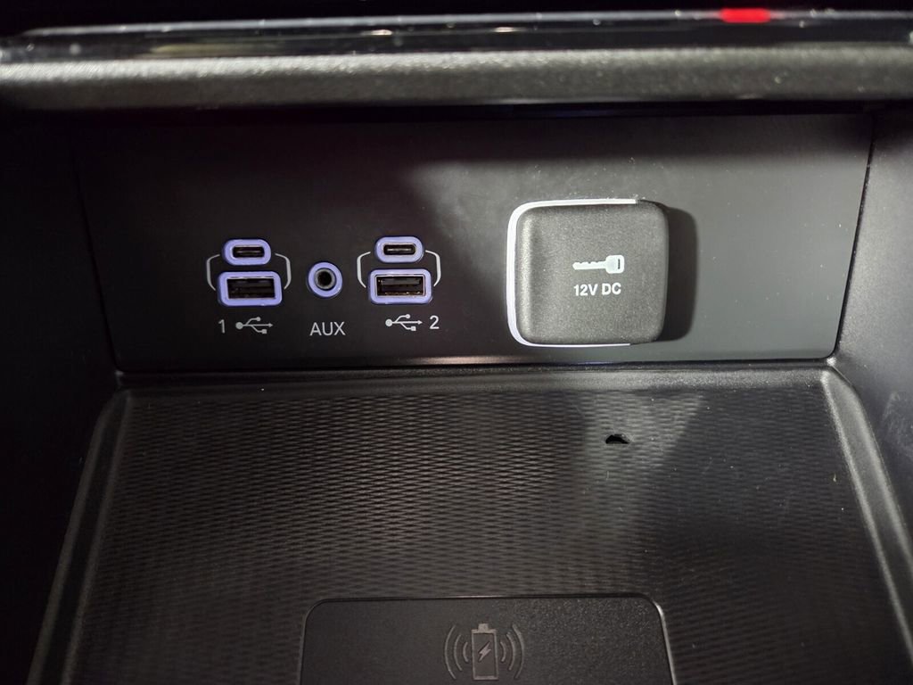 Certified 2024 Jeep Grand Cherokee L Limited w/ Luxury Tech Group II image 24