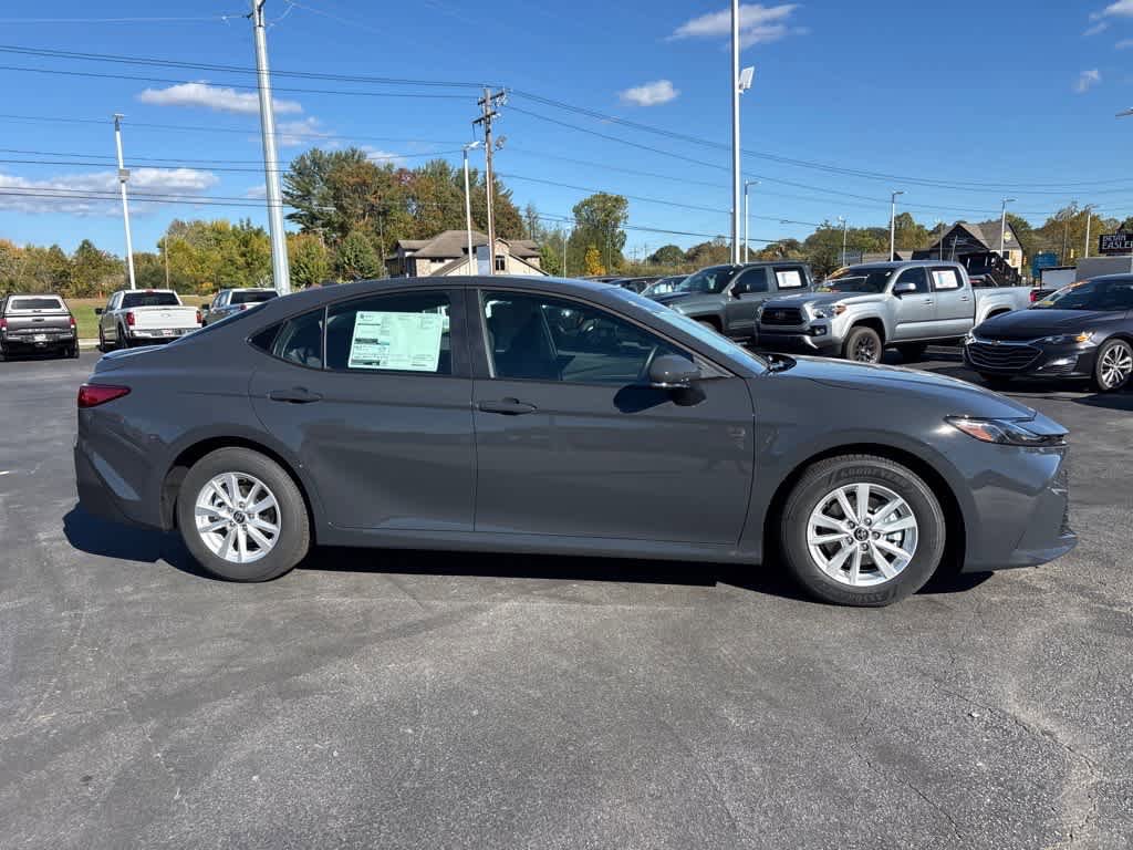 New 2026 Toyota Camry LE video 2