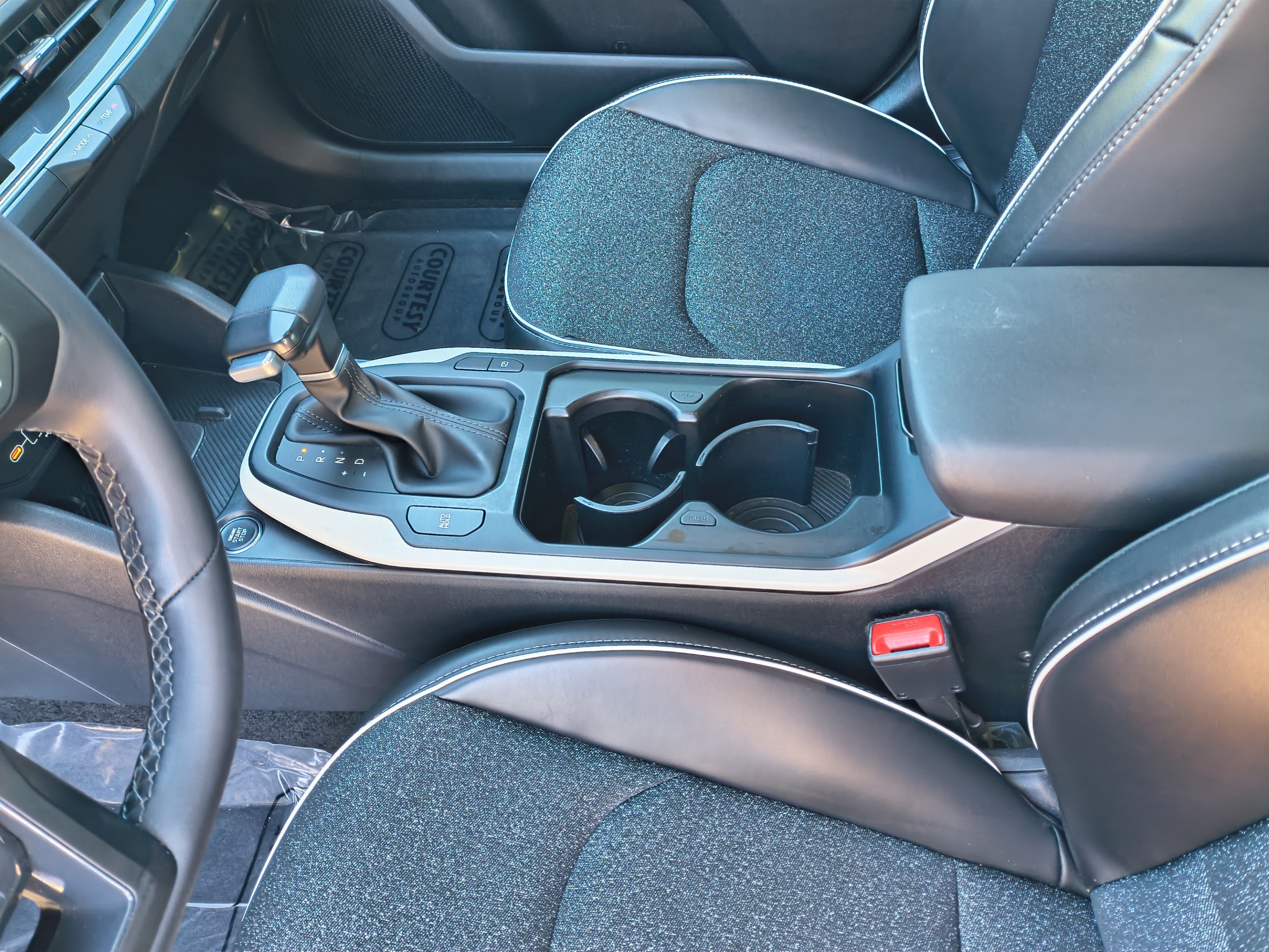 Used 2025 Kia K4 GT-Line FWD image 33