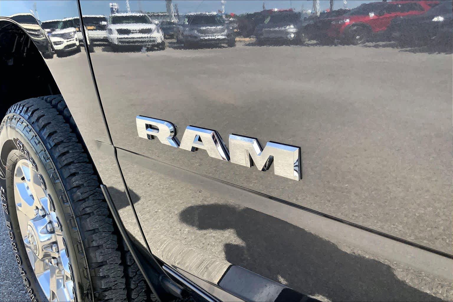 Used 2024 RAM 2500 Laramie w/ Safety Group AWD/4WD image 30