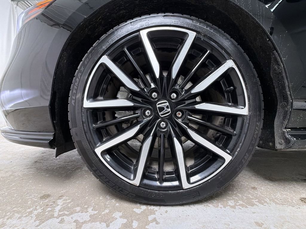 Used 2024 Honda Accord Touring image 14