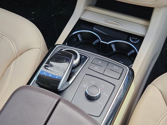 Used 2019 Mercedes-Benz GLE 400 4MATIC image 17