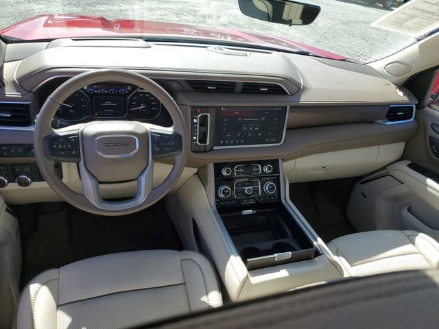 Used 2021 GMC Yukon Denali w/ Denali Ultimate Package image 10