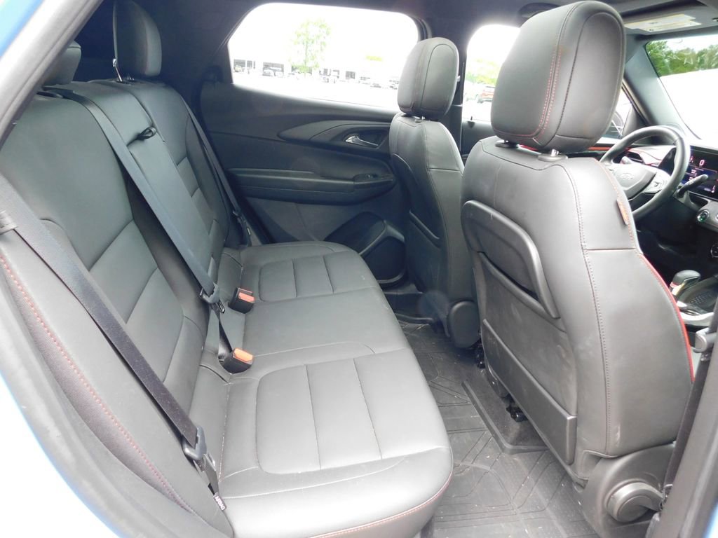 Used 2024 Chevrolet TrailBlazer RS w/ Convenience Package FWD image 5