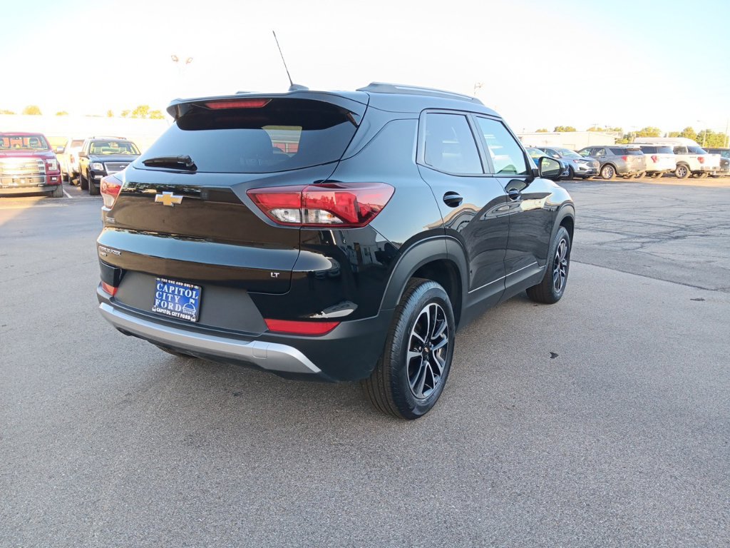 Used 2025 Chevrolet TrailBlazer LT AWD/4WD image 5