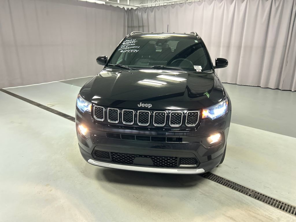 Used 2024 Jeep Compass Limited video 2