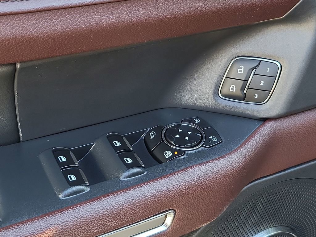 Used 2024 Ford Expedition Max Limited image 24