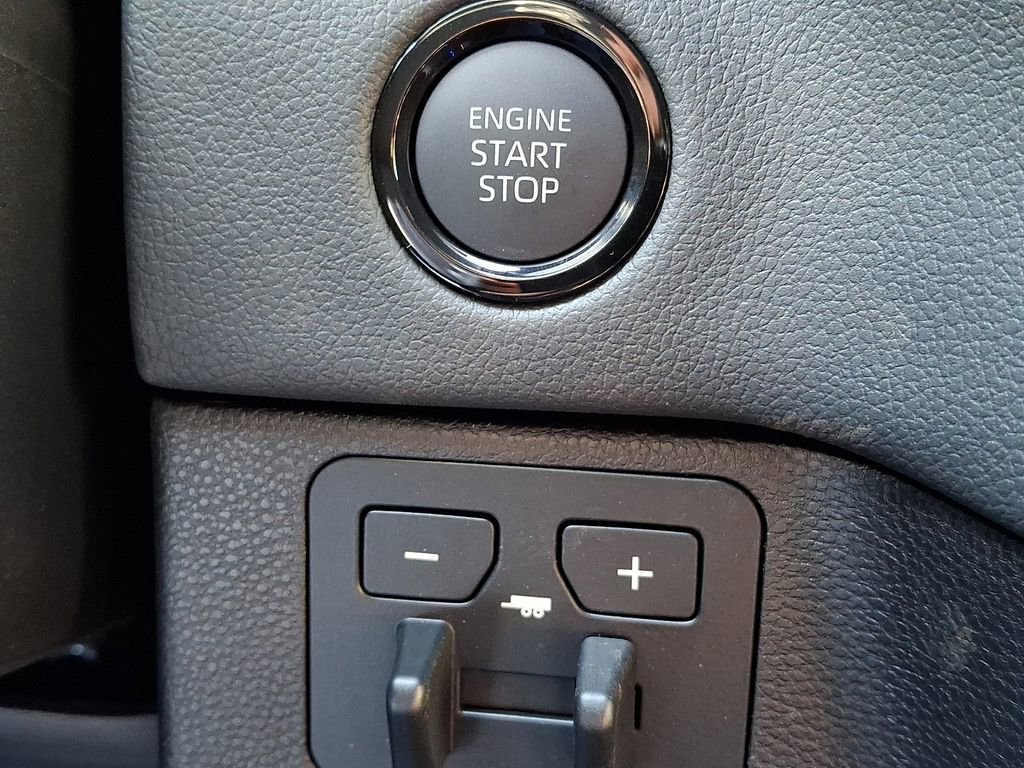 New 2026 Toyota Tundra Limited AWD/4WD image 15