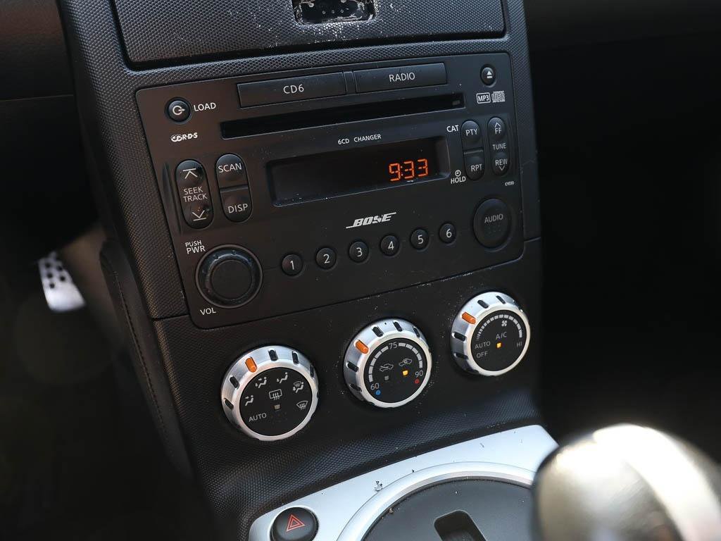 Used 2007 Nissan 350Z Touring RWD image 20
