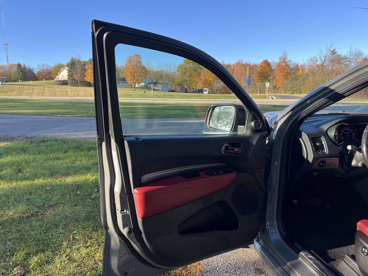 Used 2019 Dodge Durango R/T w/ Technology Group image 22