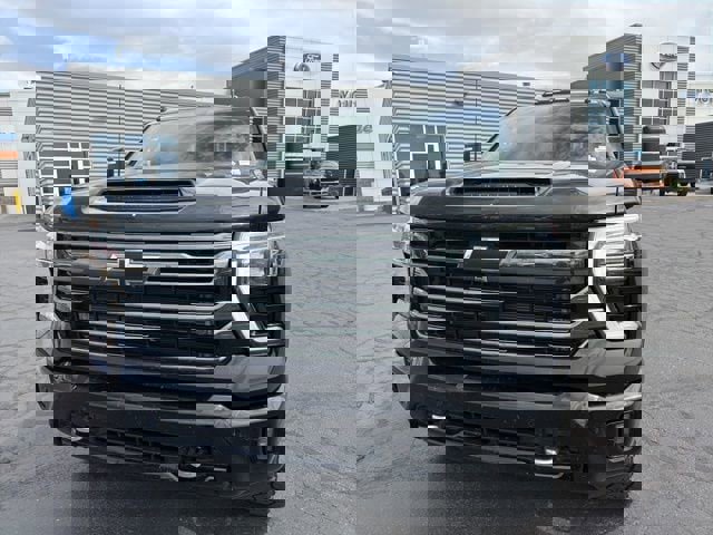 Used 2024 Chevrolet Silverado 2500 High Country w/ Midnight Edition image 15