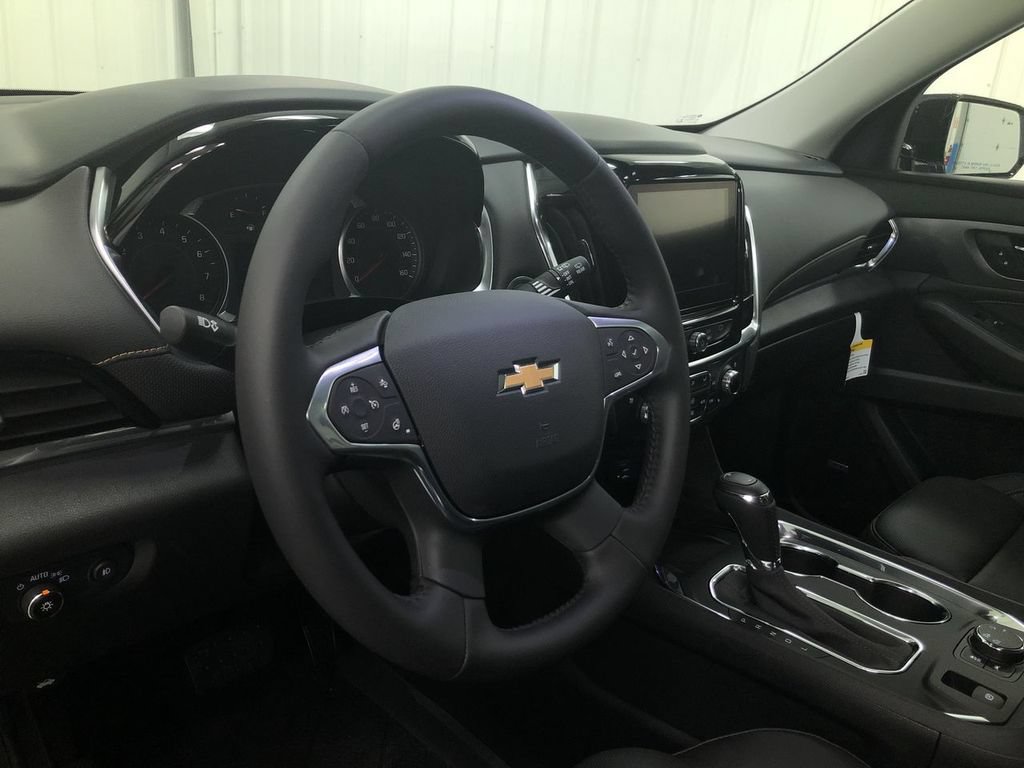 Used 2020 Chevrolet Traverse Premier w/ Redline Edition AWD/4WD image 14