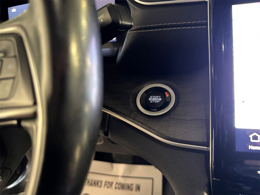 Used 2022 Jeep Grand Cherokee L Limited image 29