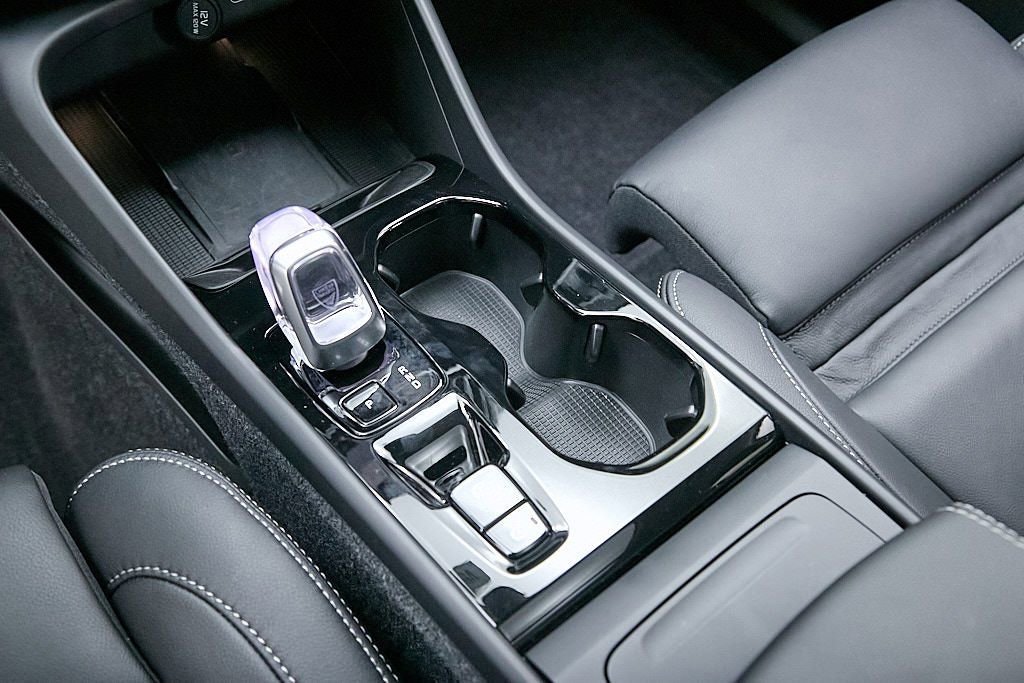 New 2026 Volvo XC40 B5 Plus w/ Protection Package Premier image 21