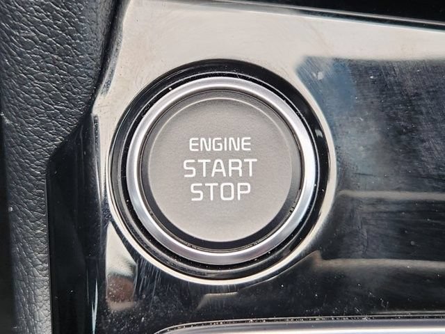 Used 2025 Kia Sportage X-Line AWD/4WD image 19