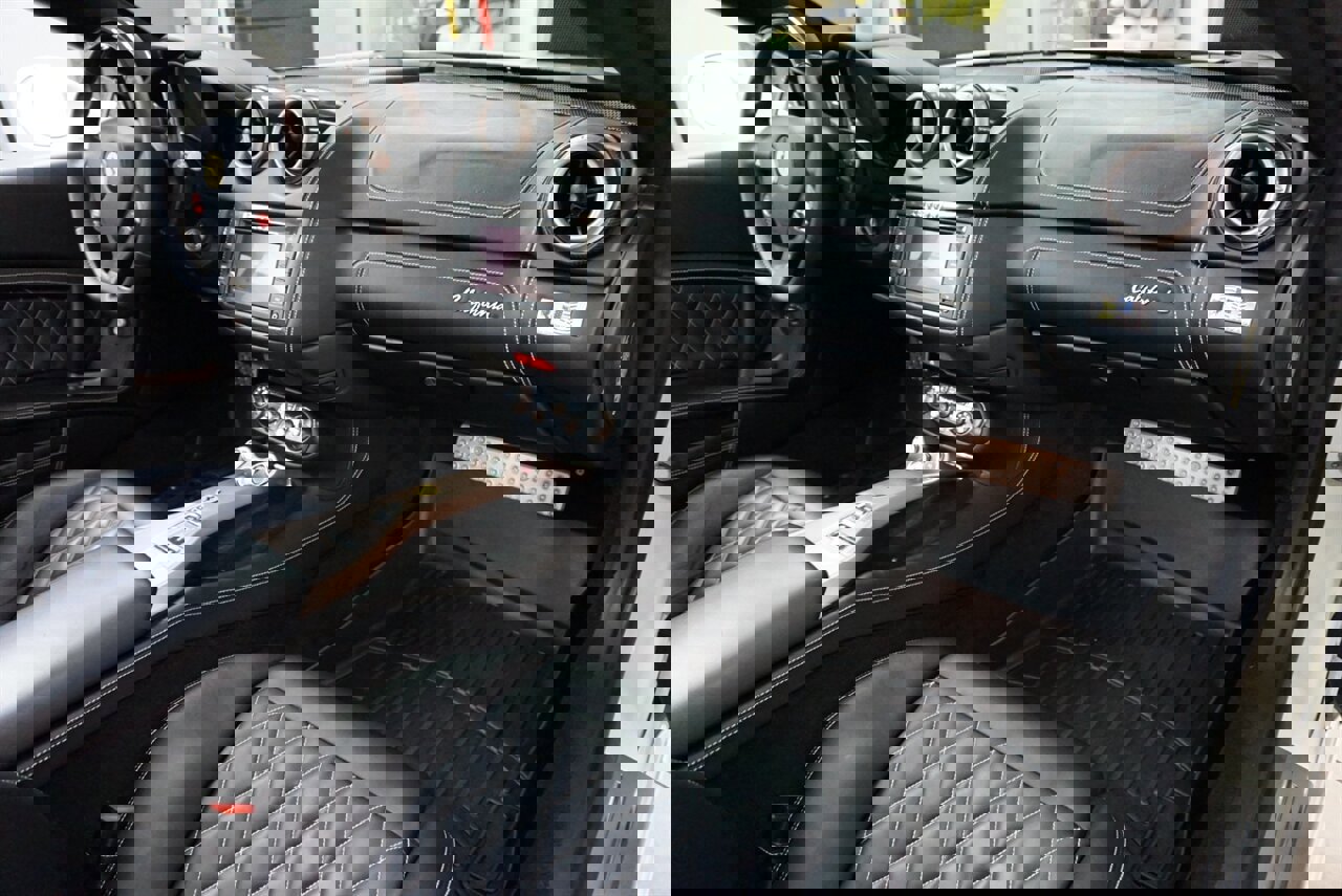 Used 2014 Ferrari California image 20