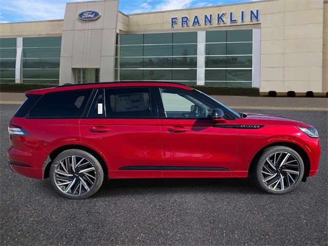 New 2026 Lincoln Aviator Black Label w/ Jet Appearance Package image 8
