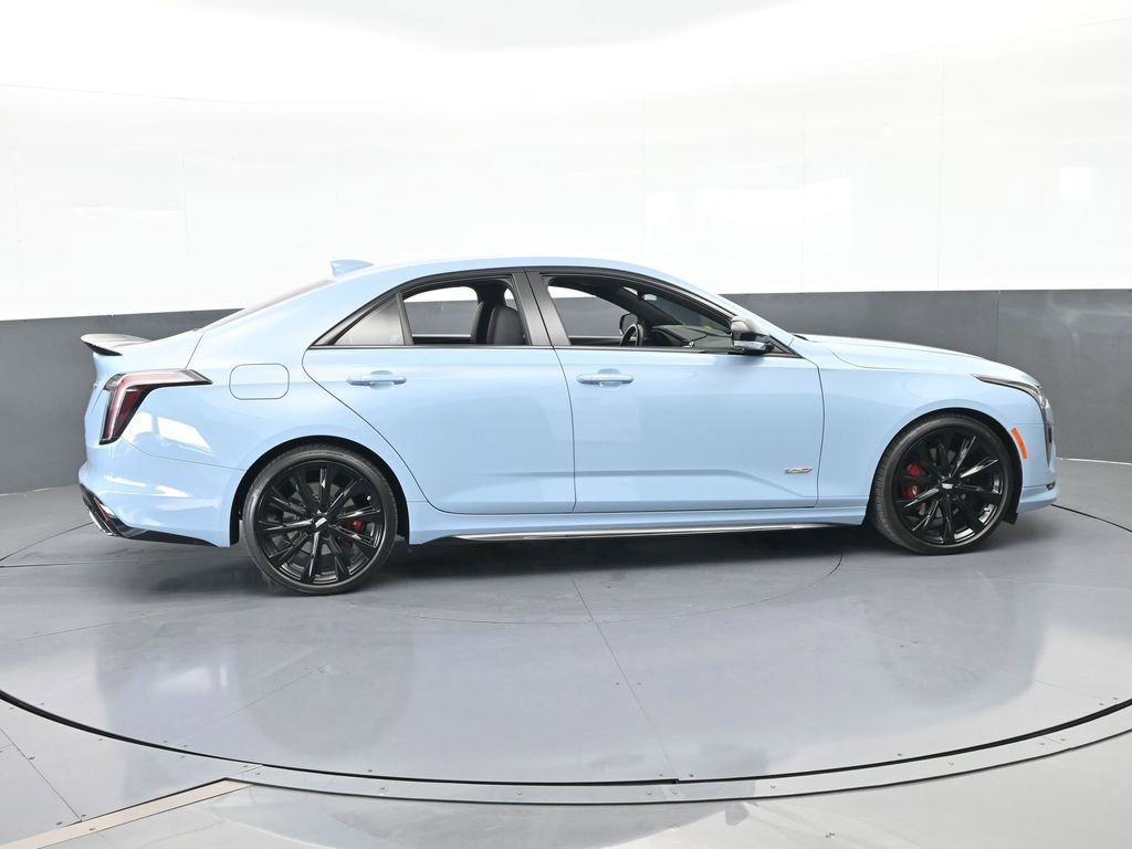Used 2025 Cadillac CT4 V RWD image 7