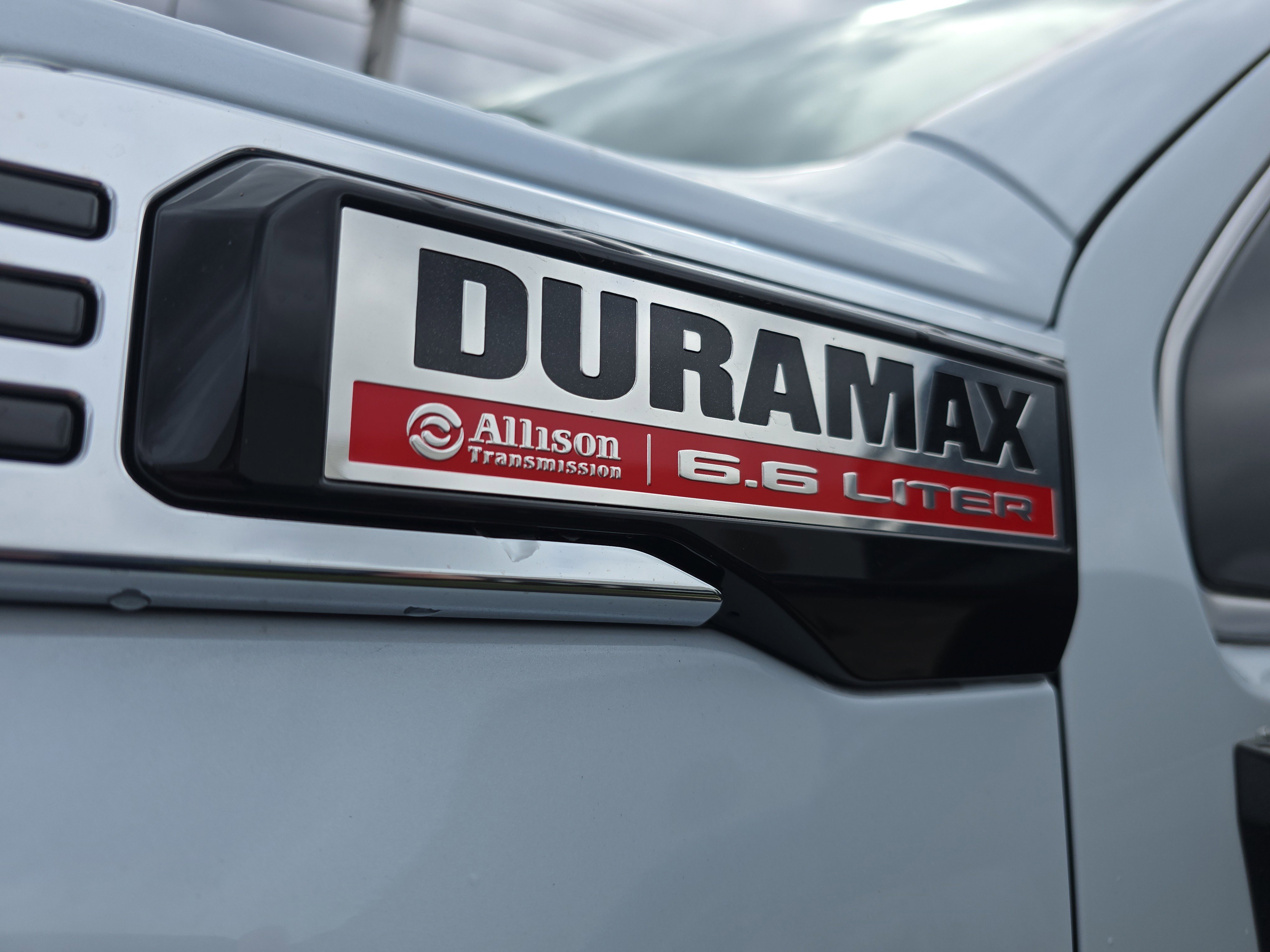 New 2026 GMC Sierra 3500 SLT w/ SLT Convenience Package image 12