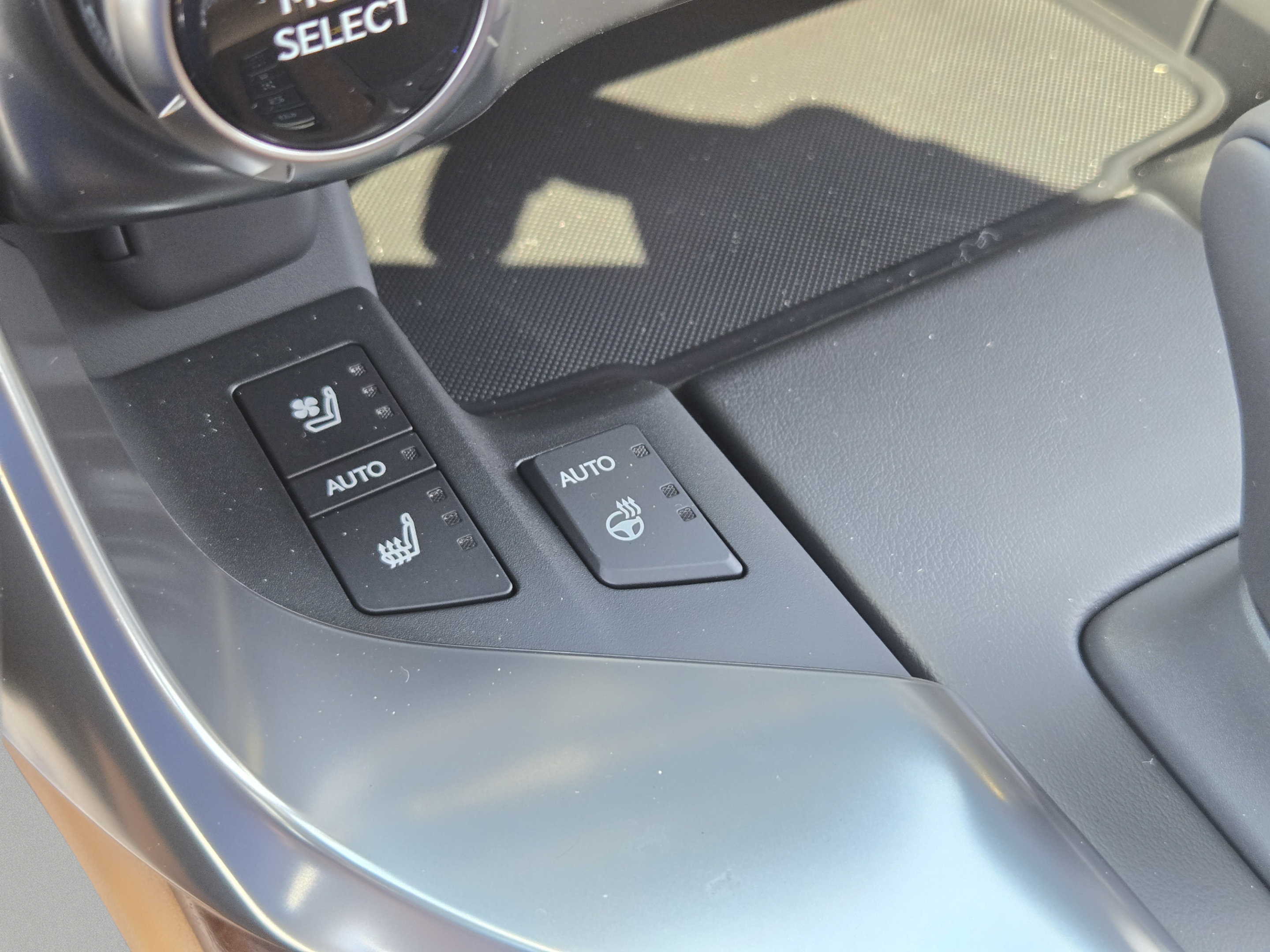 New 2026 Lexus LX 700h Luxury AWD/4WD image 20