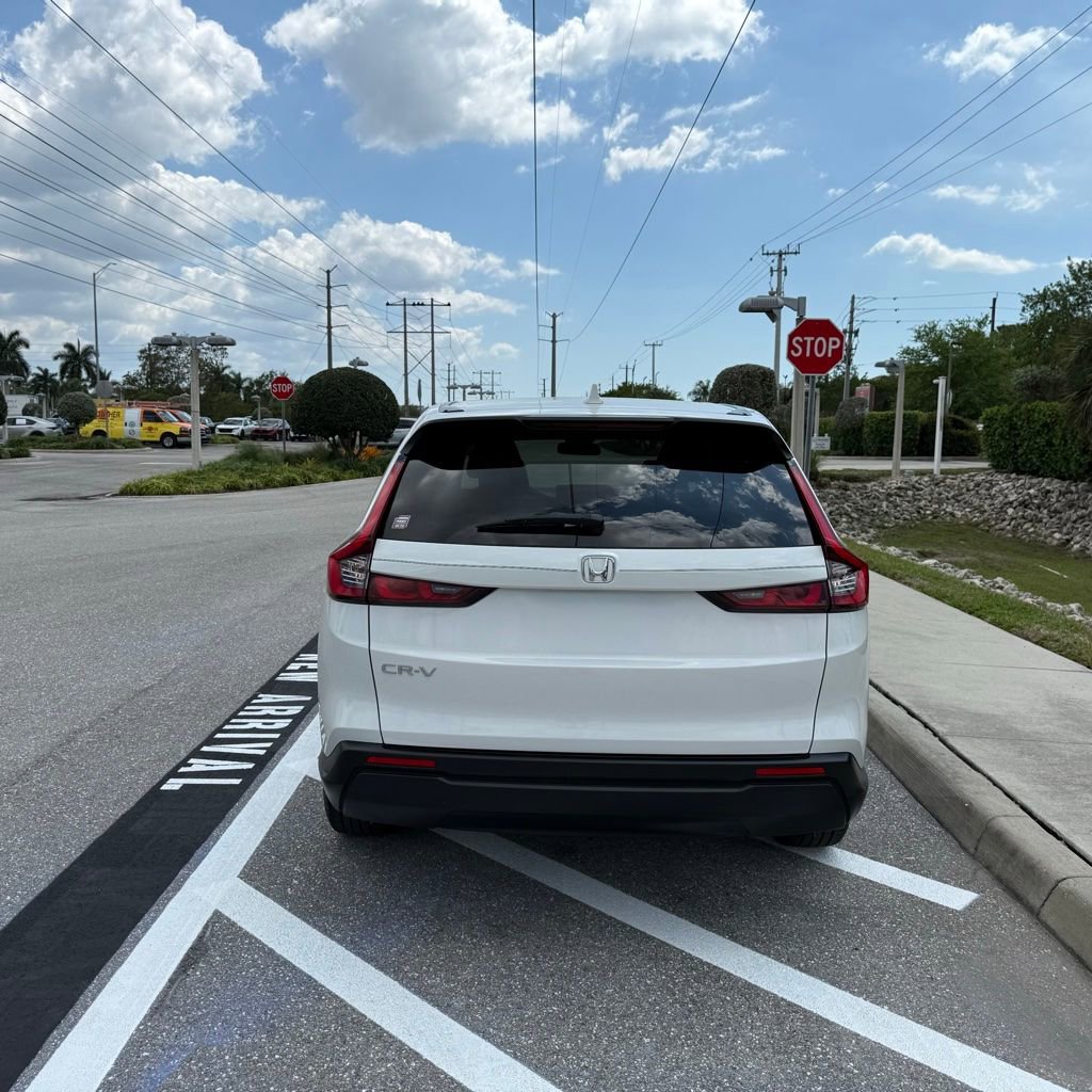 Used 2024 Honda CR-V EX image 4