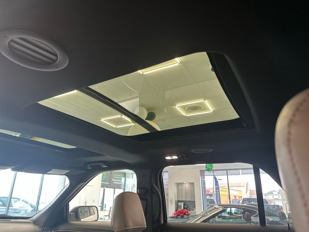 Used 2019 Ford Explorer XLT w/ Equipment Group 202A image 24