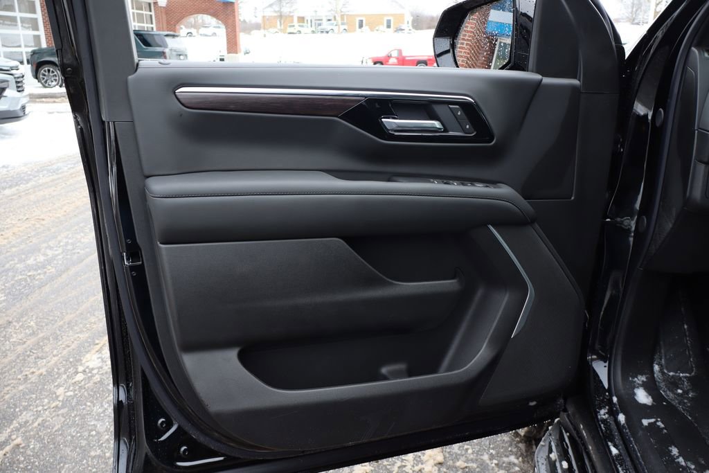 New 2026 Chevrolet Tahoe LS image 7