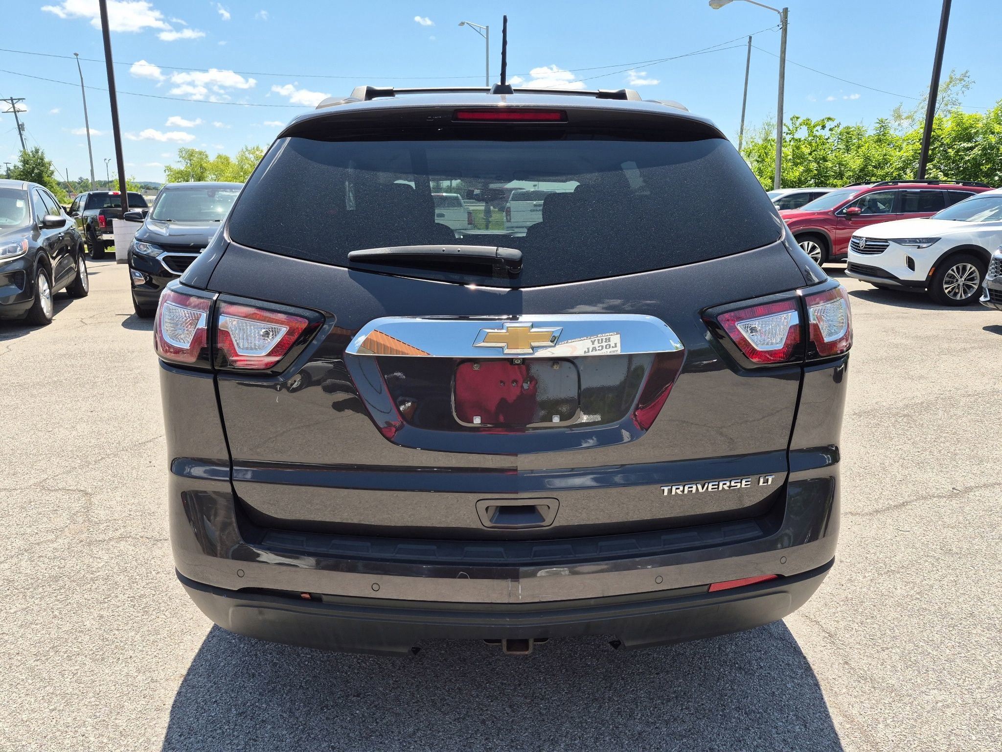 Used 2016 Chevrolet Traverse LT w/ Style and Technology Package FWD image 4