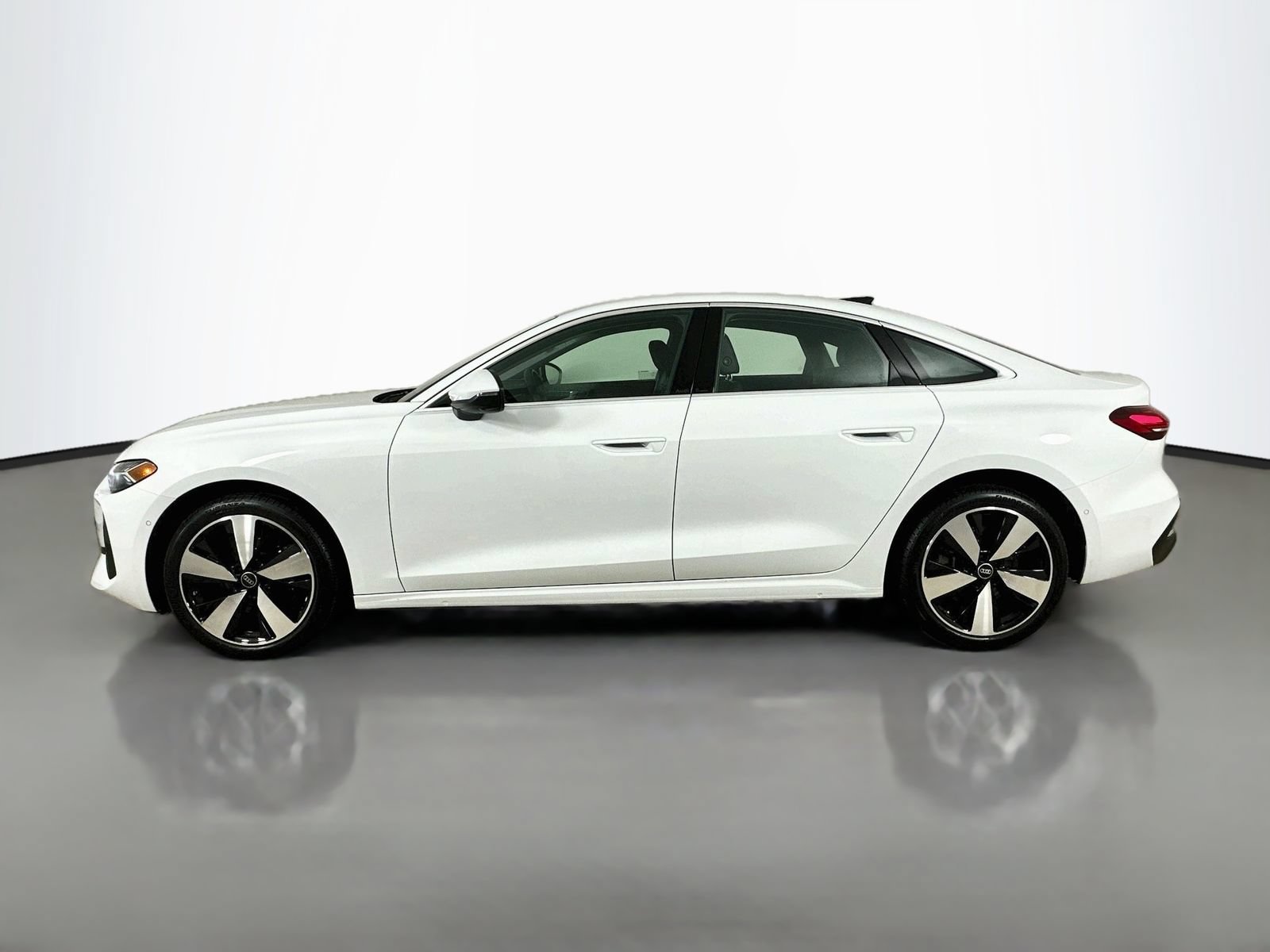Used 2025 Audi A5 2.0T Premium Plus w/ Premium Plus AWD/4WD image 8