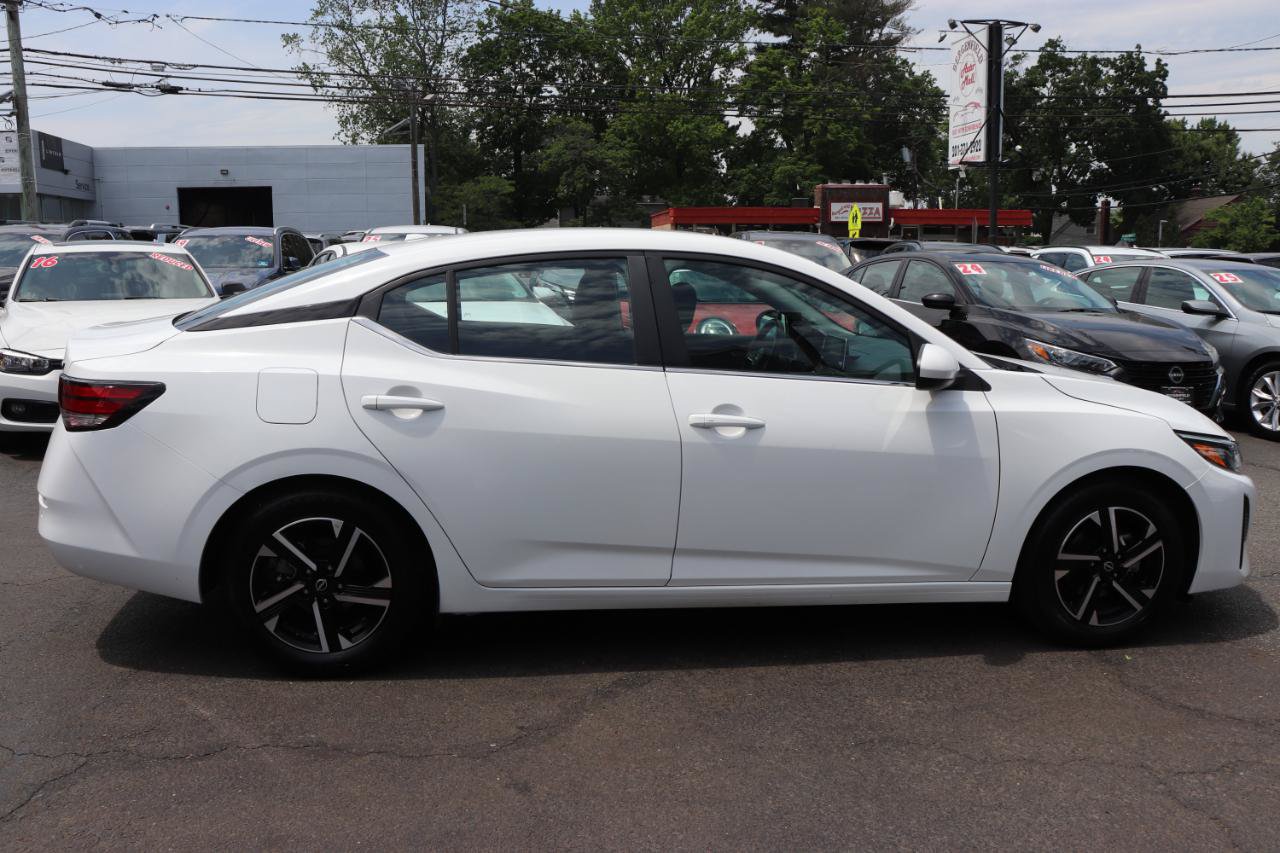 Used 2024 Nissan Sentra SV FWD image 6