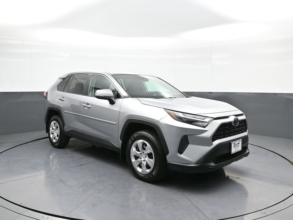 Certified 2023 Toyota RAV4 LE image 4