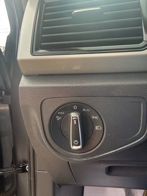 Used 2021 Volkswagen Atlas SEL image 12