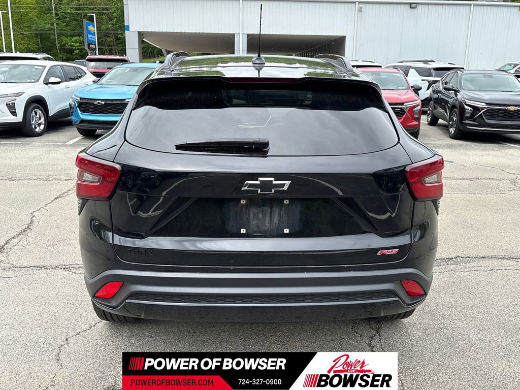 Certified 2024 Chevrolet Trax RS w/ Driver Confidence Package FWD image 4