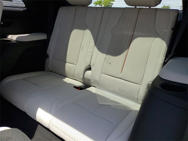 New 2026 Cadillac Vistiq Luxury image 25