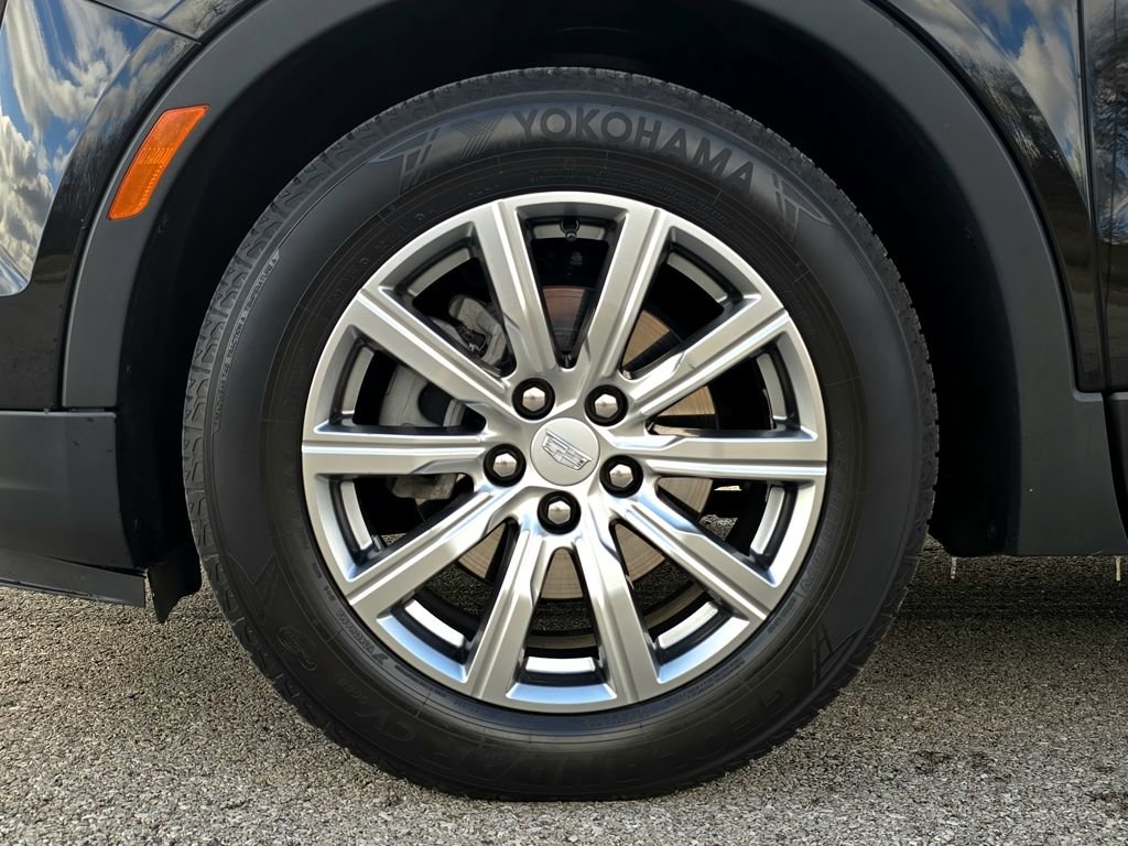 Used 2022 Cadillac XT4 Premium Luxury w/ Safety Alert Package image 42