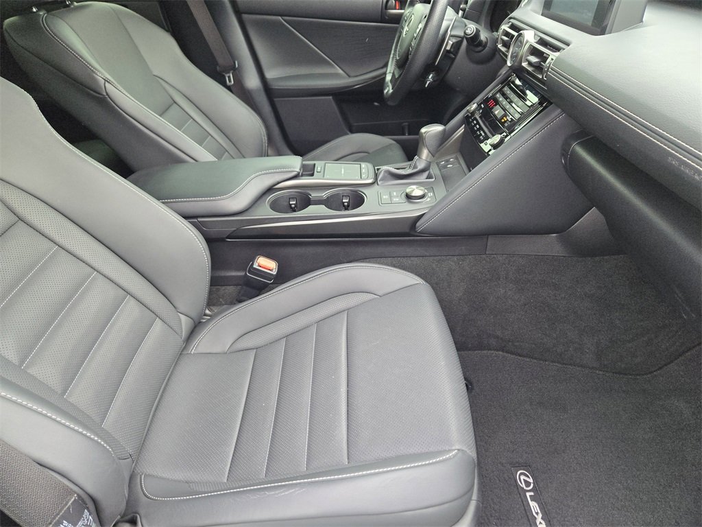 Used 2022 Lexus IS 350 F Sport image 15