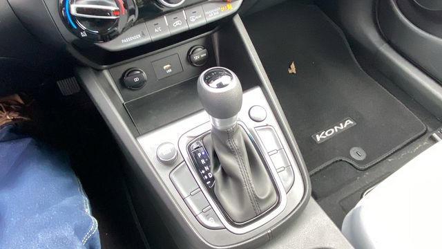 Used 2023 Hyundai Kona SEL image 28