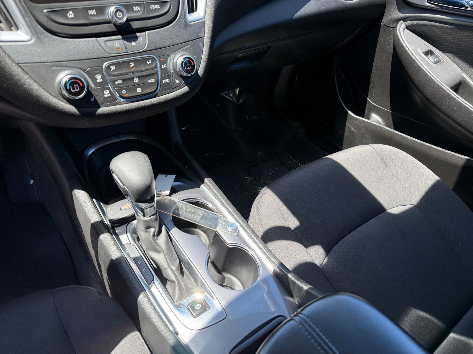 Used 2023 Chevrolet Malibu LT FWD image 13