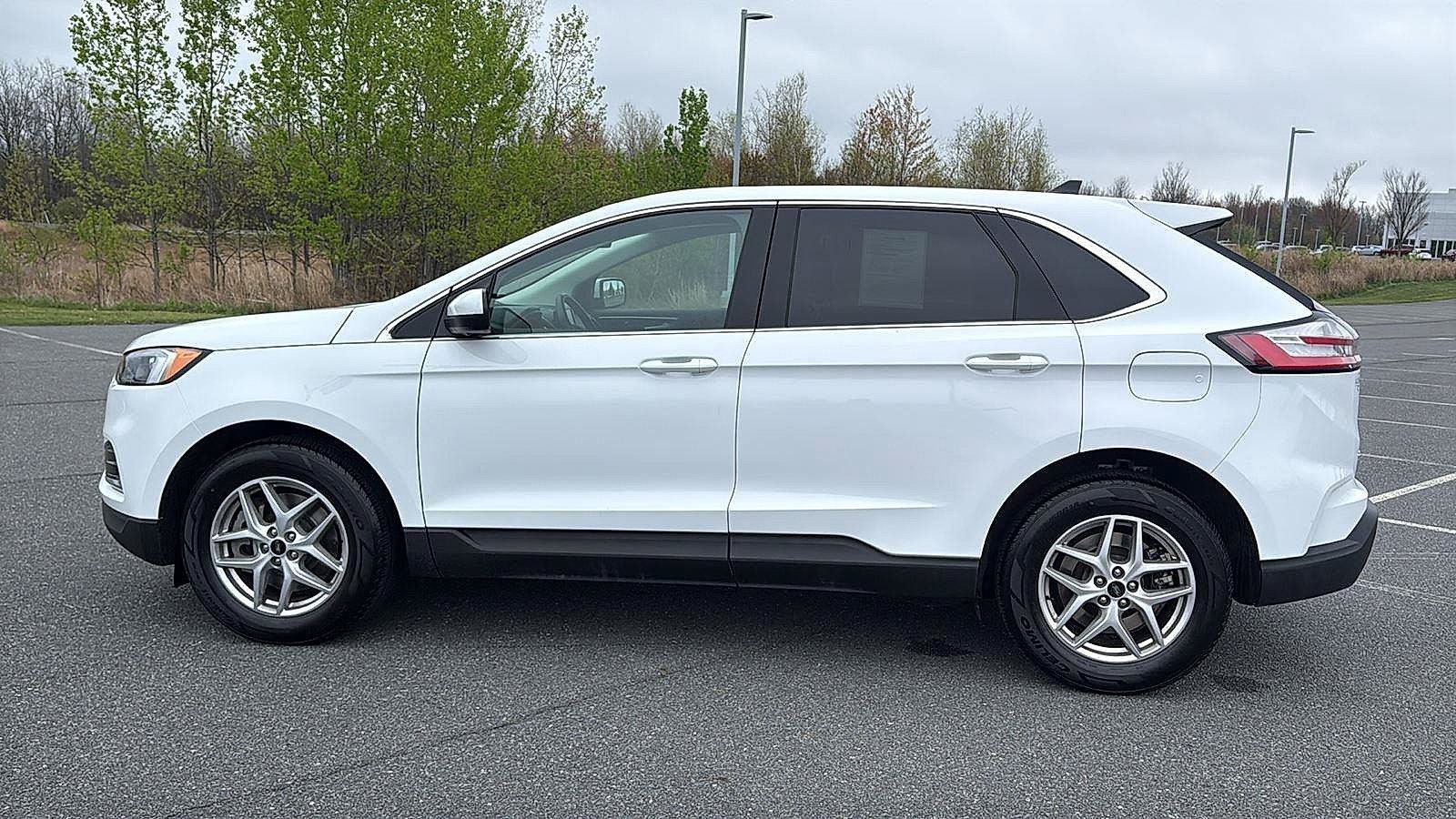 Used 2024 Ford Edge SEL AWD/4WD image 11