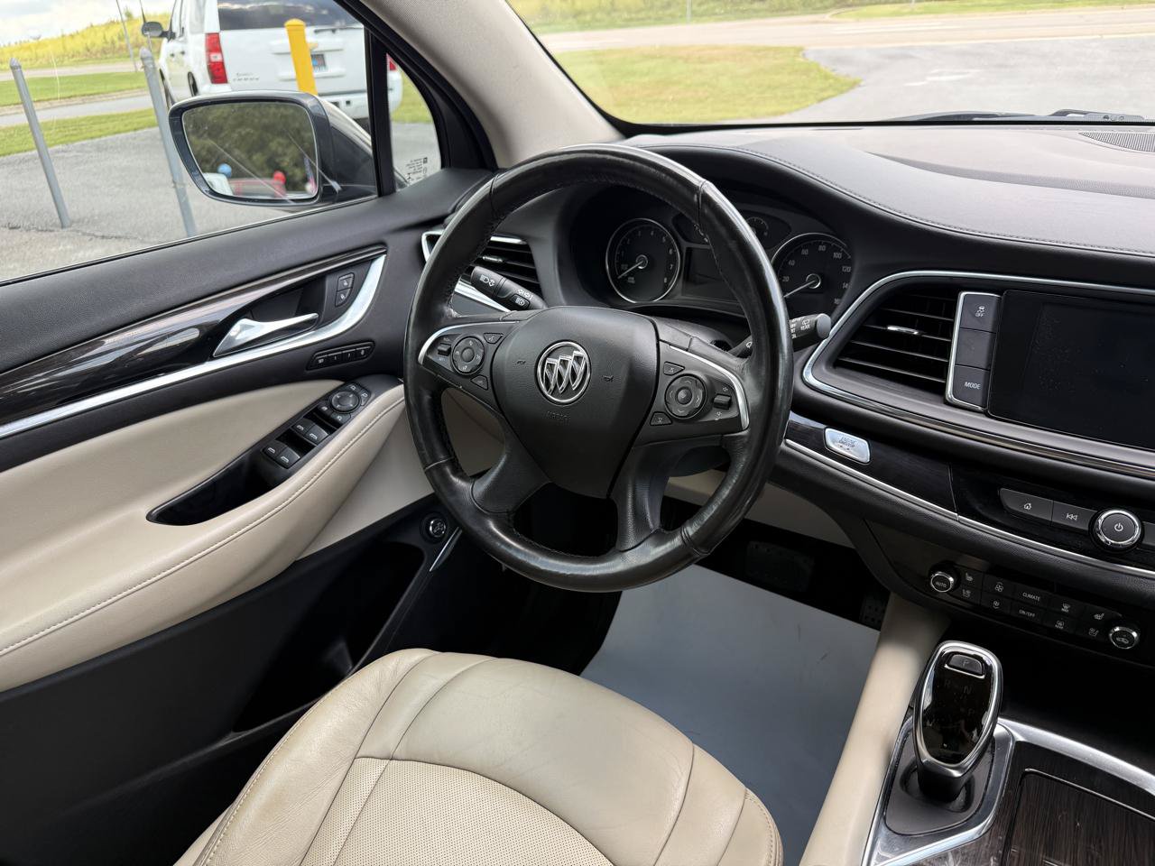 Used 2019 Buick Enclave Premium w/ Experience Buick Package FWD image 14