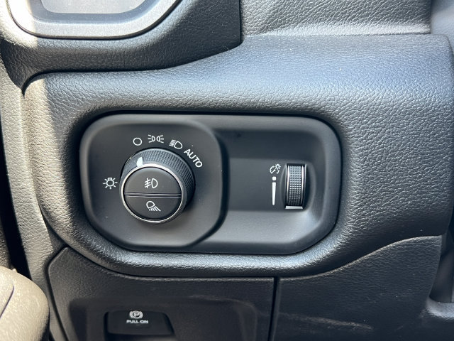Used 2025 RAM 1500 Tradesman w/ Night Edition AWD/4WD image 19