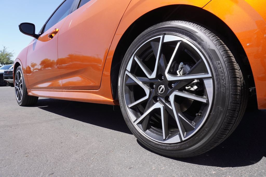 Certified 2025 Nissan Sentra SR w/ Trunk Package image 6