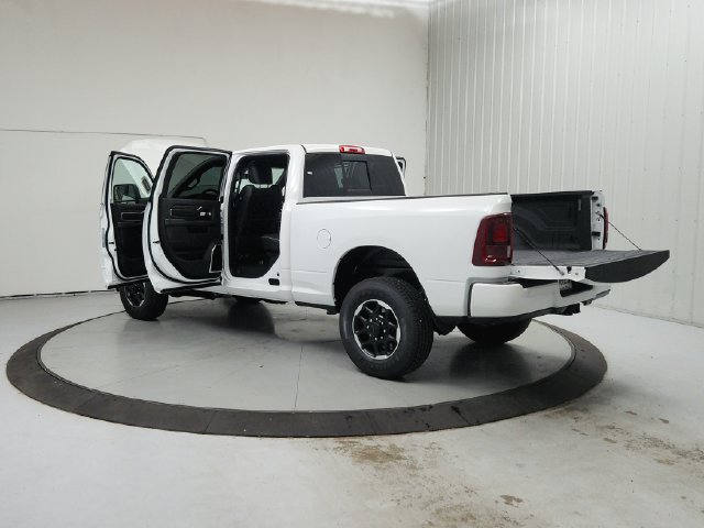 New 2026 RAM 2500 Laramie AWD/4WD image 14