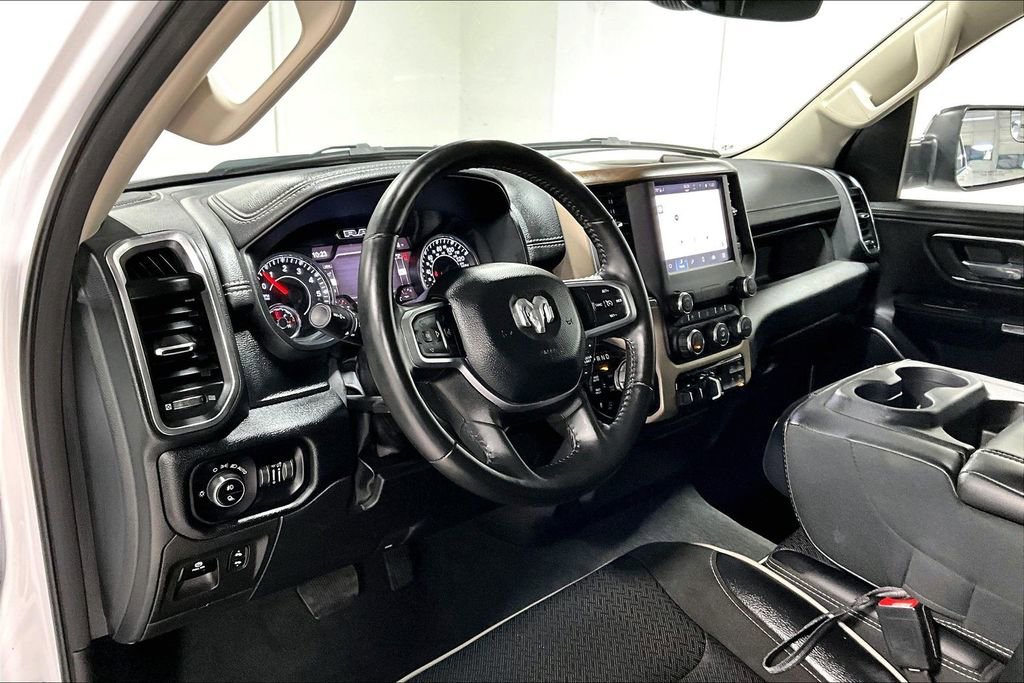 Used 2022 RAM 1500 Laramie AWD/4WD image 16