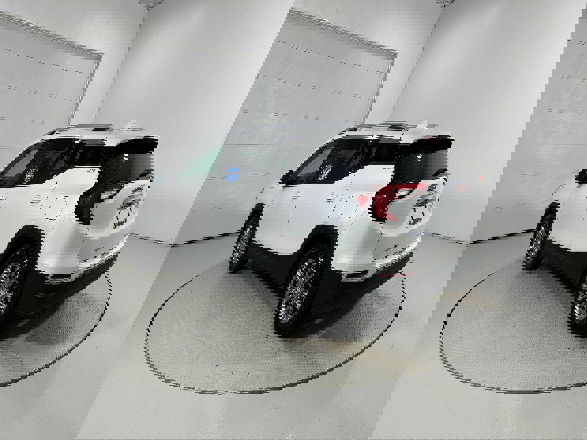 Used 2022 GMC Terrain SLT w/ Infotainment Package II image 22