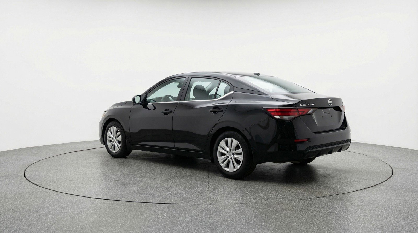 Used 2025 Nissan Sentra S image 6