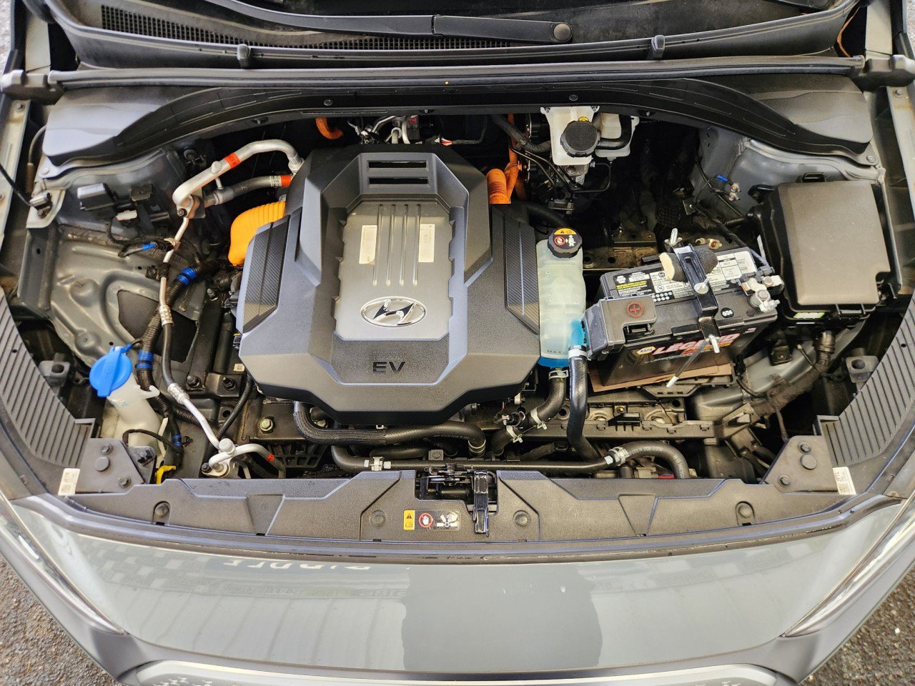 Used 2020 Hyundai Ioniq Limited image 16